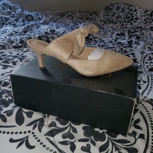 Chase 7 Chloe heels sz 10